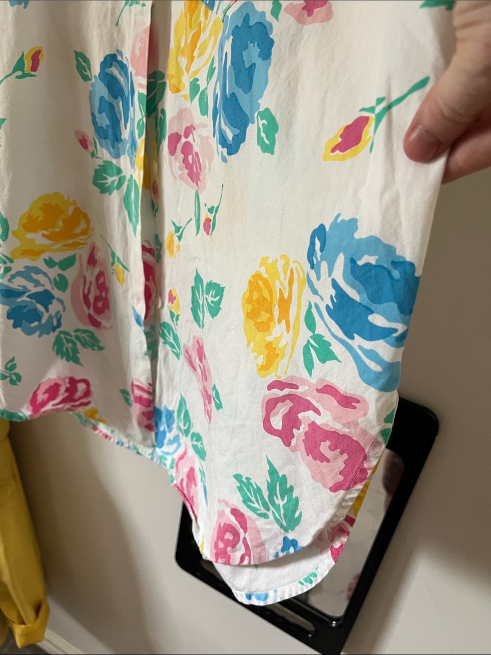 Floral short sleeve button down shirt - Picture 3 of 4